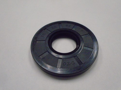 uxcell Oil Seal, TC 25mm x 62mm x 8mm Nitrile Rubber Cover Double Lip