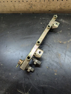 Nissan 240SX 1991 1992 1993 1994 1995 OEM 2,4 L S14 carril de combustible #2972 Foto 1 de 3