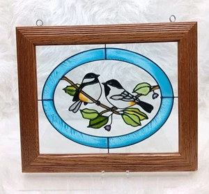 Offene Fenster Küken Vögel Buntglas Sonnenfänger Holz gerahmt 12" x 10" - Bild 1 von 6