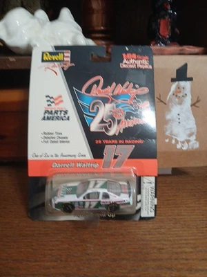 Revell Racing Darrel Waltrip #17 Edición Aniversario Todo Cromo Western Auto Foto 1 de 4
