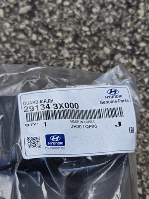 ✅GENUINE✅ Radiator Support Air Guide RIGHT for 11-15 Hyundai Elantra 291343X000 - Image 1 of 2