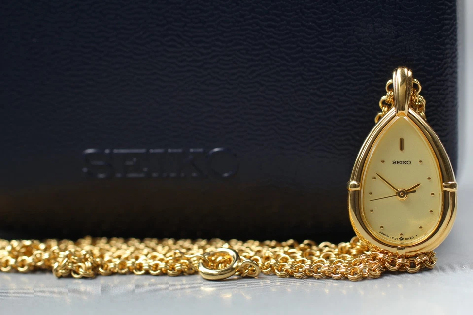 [未使用] 精工 1F21-5A10 黄金项链女式吊坠手表 日本制造 — 第 1/4 张图片