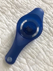 NEW Tupperware Vintage Yolkster Egg Separator with Handle 5133 Blue FREE SHIP - Picture 1 of 3