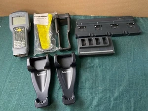 Intermec 2435 Barcode Scanner Trakker 2435A10423304704 with accessories - Picture 1 of 6
