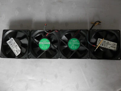 4 St.ADDA DC brushless AD0812HS-70GL 12V/0,25A neu 8cm x 8cm x 2,5cm super leise - Bild 1 von 4