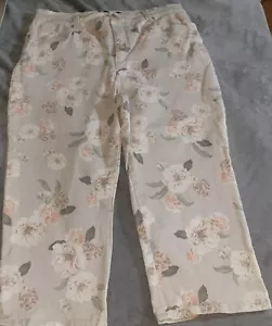 Pantalones capri Gloria Vanderbilt Amanda para mujer marfil floral botón cremallera talla 12 - Imagen 1 de 11