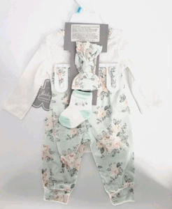 Infants 4 Piece Outfit Size 6 Months Color Cream One Piece, Pants Headband Socks - Picture 1 of 7