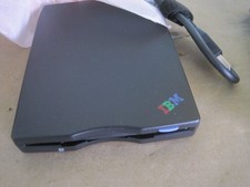 IBM / Lenovo  19308801    USB Portable Diskette Drive Floppy Drive   Lot P276