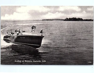 Postcard Kentucky Boating On Beautiful KY Lake Women In Speed Boat 1950 - Picture 1 of 3