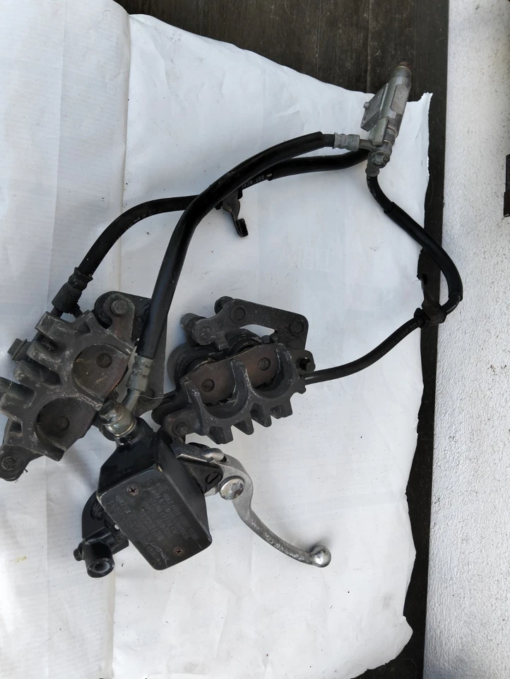 Impianto Frenante Anteriore Suzuki Bandit 600 E altri Foto 1 de 3