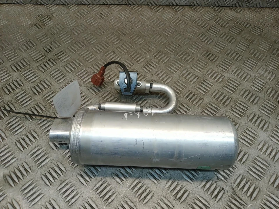 ACUMULADOR AIRE ACONDICIONADO RENAULT MEGANE E-TECH AC 921405MP0A XCB 2022 - 2024 Foto 1 de 4