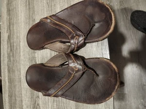OluKai Men's Mea Ola Leather 10138-4848 Sandals Dark Java Size 10 - Picture 1 of 5