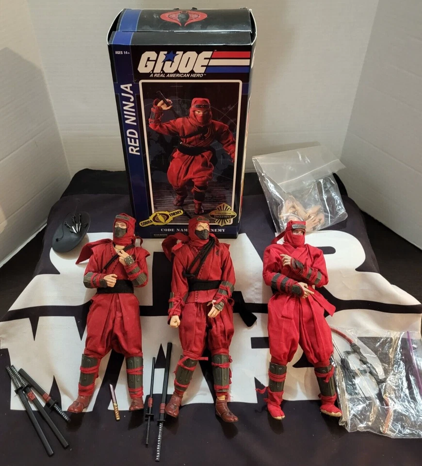 Lote Ninja Rojo x3 G.I. JOE COBRA SIDESHOW 1/6 12" exclusivo sin usar, en caja Foto 1 de 4