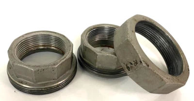 UNION STAINLESS STEEL FEMALE THREADED PIPE FITTING LENGTH- 2-1/4 INCHES - Image 1 of 4