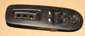 Fensterheberschalter Peugeot 407 Coupe vorne links BJ 2007 - Bild 1 von 1