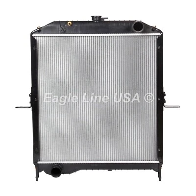 Radiator Fit UD Truck 1800 2000 2300 2600 3300 J08E 25 9/16" x 25 1/8" 2005+" Foto 1 de 4
