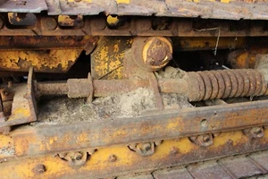 JOHN DEERE 420 430 440 1010 Track single Spring FARMERJOHNPARTS - Picture 1 of 2