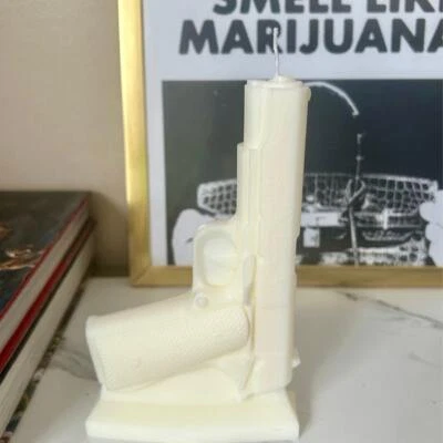 Hágalo usted mismo Pistola de fumar 3D Vela Molde de silicona Decoración del hogar Yeso Molde resinoso Foto 1 de 4