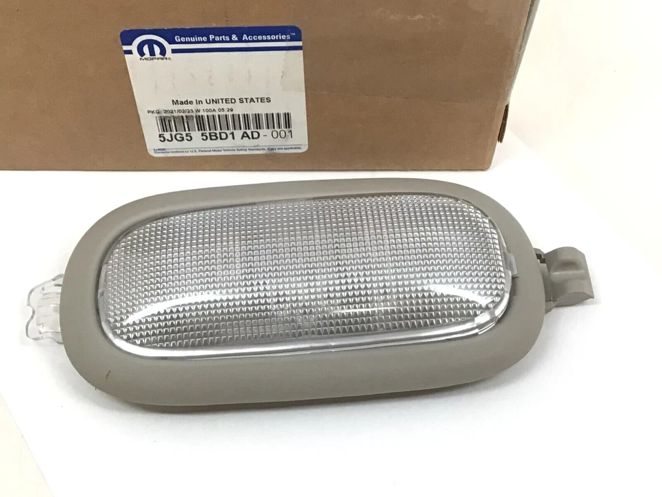 2008-2022 Dodge Dakota Ram 1500 2500 3500 4500 5500 внутренняя купольная лампа новый OEM - Изображение 1 из 4