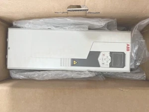Inverter ABB ACS580-01-073A-4 ACS58001073A4 spedizione celere - Foto 1 di 3