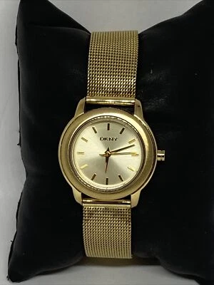 Relógio de quartzo feminino DKNY NY8553 ouro aço inoxidável malha mostrador analógico JK745 - Imagem 1 de 4