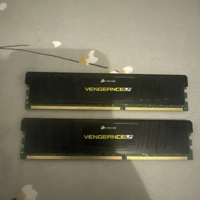 Titel:Corsair Vengeance LP 2×8 GB DDR4 RAM – gebraucht, Made in Taiwan - Bild 1 von 3
