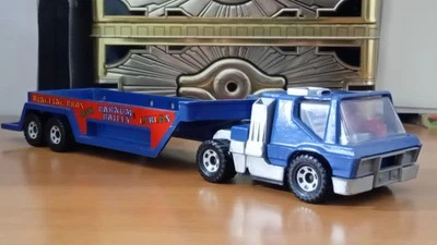 Hot Wheels, Camion Circo "Ringling Bros And Barnum Bailey Circus" Art. 6774. - Immagine 1 di 4