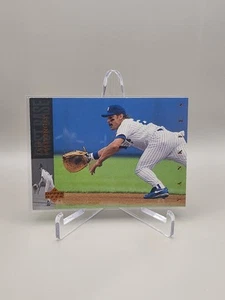 1994 Upper Deck #90 Don Mattingly New York Yankees - Picture 1 of 2