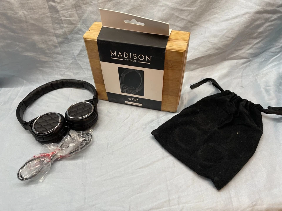 BIGR Audio Madison Avenue Black High End Wired - Image 1 of 4