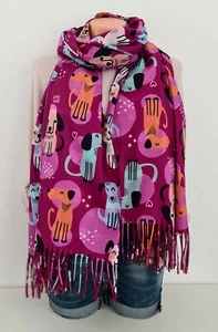 XL Winterschal Wendeschal Tuch weiche Viskose Hunde/Knochen Fransen Beere/Bunt - Bild 1 von 5