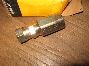 Cat 5P7759 Reusable Hydraulic Hose Coupling Aeroquip 4411-10-12S - Picture 1 of 7