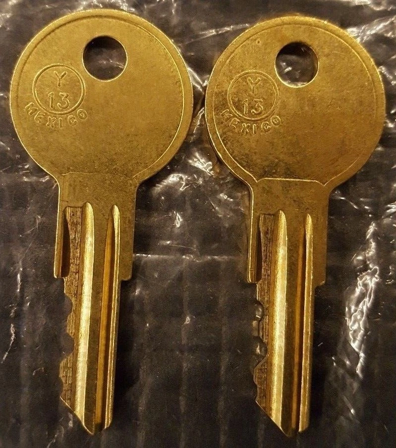 EC801 - EC820 KEY 2 New keys for cut by code Truck Tool box Chest KEYS DeeZee