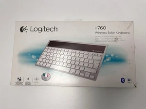 IT Keyboard wireless bluetooth solar charging Logitech K760 white boxed as new - Afbeelding 1 van 3