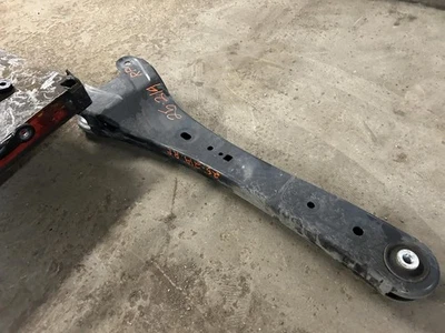 Brazo de radio inferior delantero lado derecho pasajero Ford F350SD 2023 fabricante de equipos originales  Foto 1 de 4