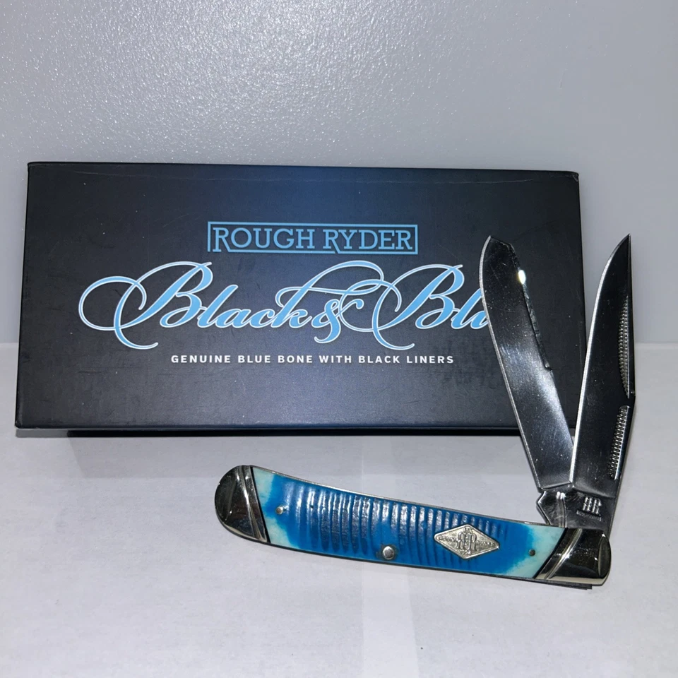 Faca Rough rider preto e azul osso azul genuíno com forros pretos - Imagem 1 de 1