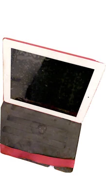 Apple iPad 3 32GB - A1416 - 3rd Generation - 9.7" - iOS - WiFi Only - White - Image 1 of 4