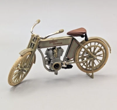 Modelo de moto Harley-Davidson, plástico 5" Foto 1 de 4