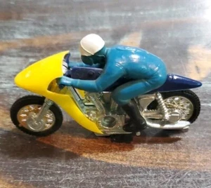 Vintage Hotwheels Rrrumblers RIP Snorter Yellow & Blue With Blue Rider - Picture 1 of 7