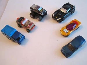 LOT OF 17 HOT WHEELS & MORE CARS INCLUDING 1999 NINTENDO FIGURE TOY - TUB PA - Picture 1 of 7