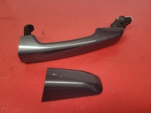 RANGE ROVER EVOQUE OFFSIDE FRONT DOOR HANDLE RH 2016 5 DOOR ESTATE GREY - Picture 1 of 9