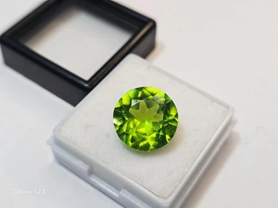 Stunning Green Peridot Round Cut 8-10 Ct Natural Loose  EGL Certified Gemstone - Image 1 of 4