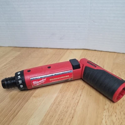 Destornillador hexagonal "Milwaukee M4 1/4" - rojo (2101-20) solo herramienta usada Foto 1 de 4