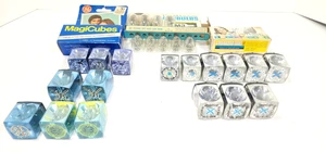 Lot of 32 Vintage Flashbulbs and Flashcubes For Vintage Camera's - Picture 1 of 5