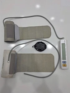 Panasonic EW3109 Tragbares Automatisches Arm-Blutdruckmessgerät - Bild 1 von 7