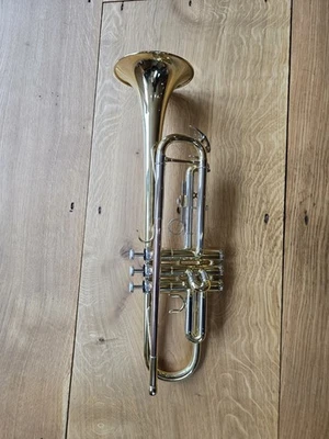Windcraft Trumpet. Very Good Condition. Including Case And Cleaning Materials. - Image 1 of 4