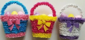 Cestas de Pascua Oropel con 3 Huevos Brillantes 6.5”Hx5”Wx2.5”D, E27, Selecciona: Color - Imagen 1 de 4