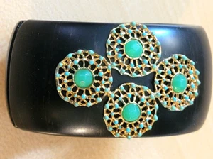 Chunky Black Wooden Bracelet Stella & Dot w 4 Green Stones & Gold-tone Setting - Picture 1 of 6