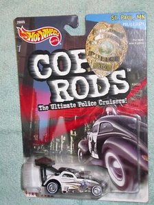 Hot Wheels Cop Rods Fiat 500C real riders on card - Picture 1 of 1