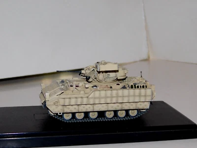 M2 BRADLEY Baghdad US ARMY Iraq 2004 DRAGON ARMOR 60286 1/72 - Immagine 1 di 4
