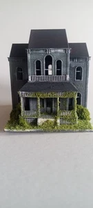 N Scale Haunted House - Picture 1 of 4